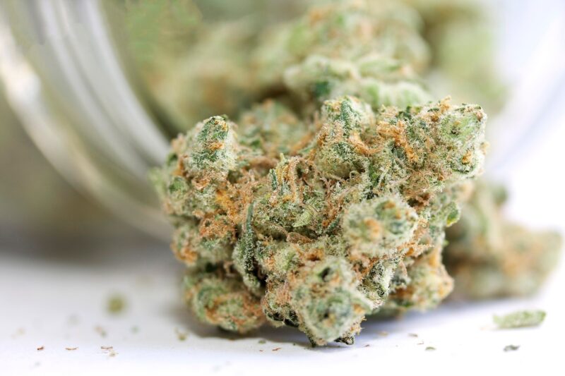 Buy Skywalker OG – Hybrid online Canada